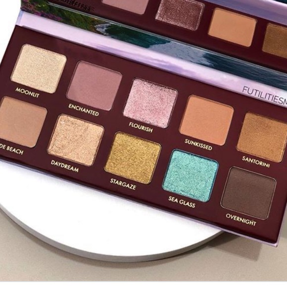 New Wander Beauty Wanderess Escape Eyeshadow Palette - Picture 3 of 9